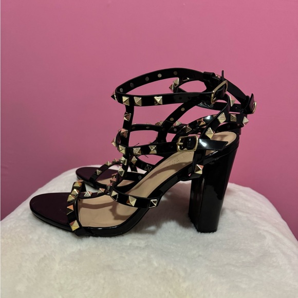 Women’s Wild Diva Studded Double Buckle Heel Size 8 - Picture 3 of 5